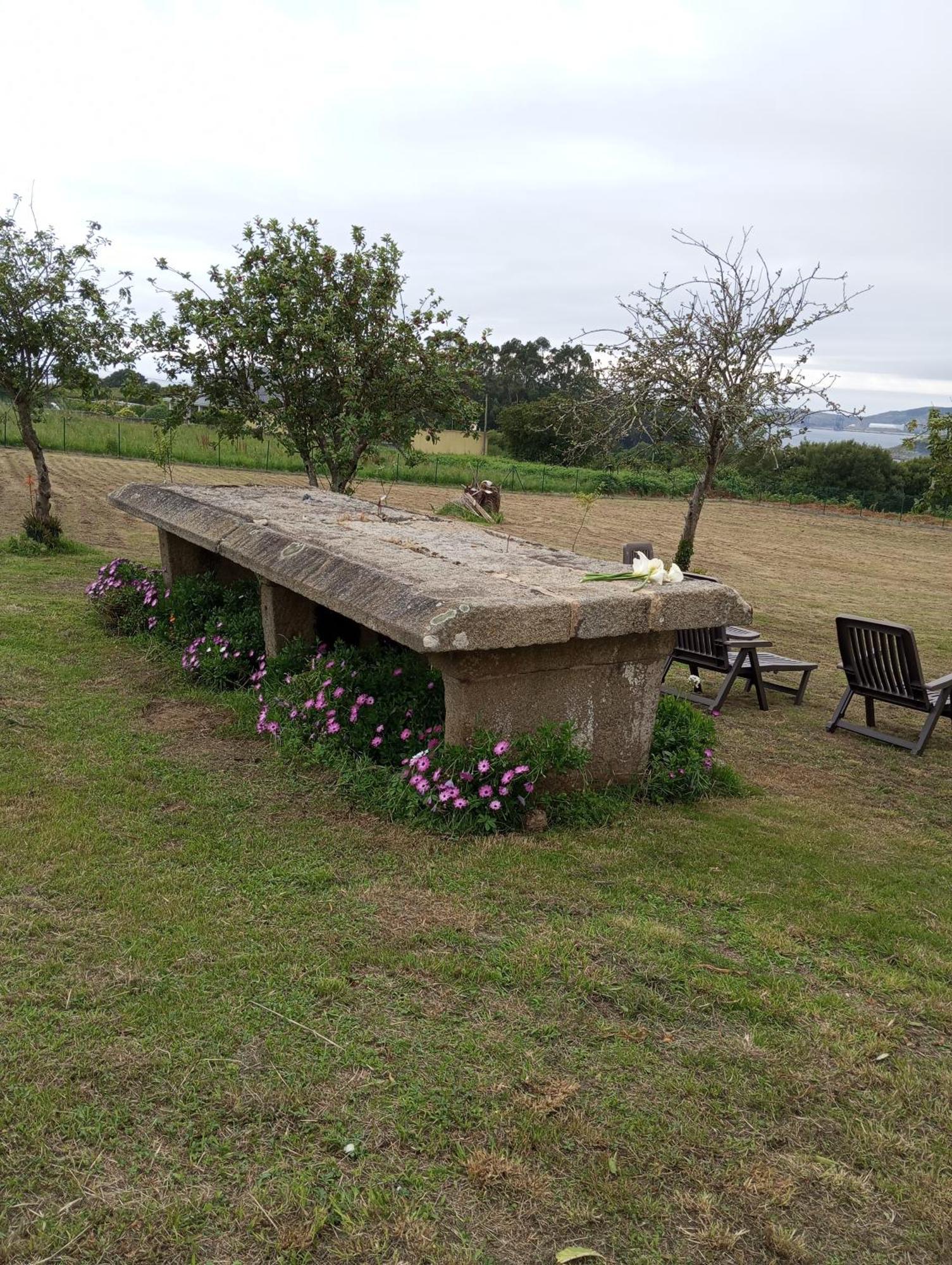 Pozo Das Leiras-Izquierda- Ares Esterno foto